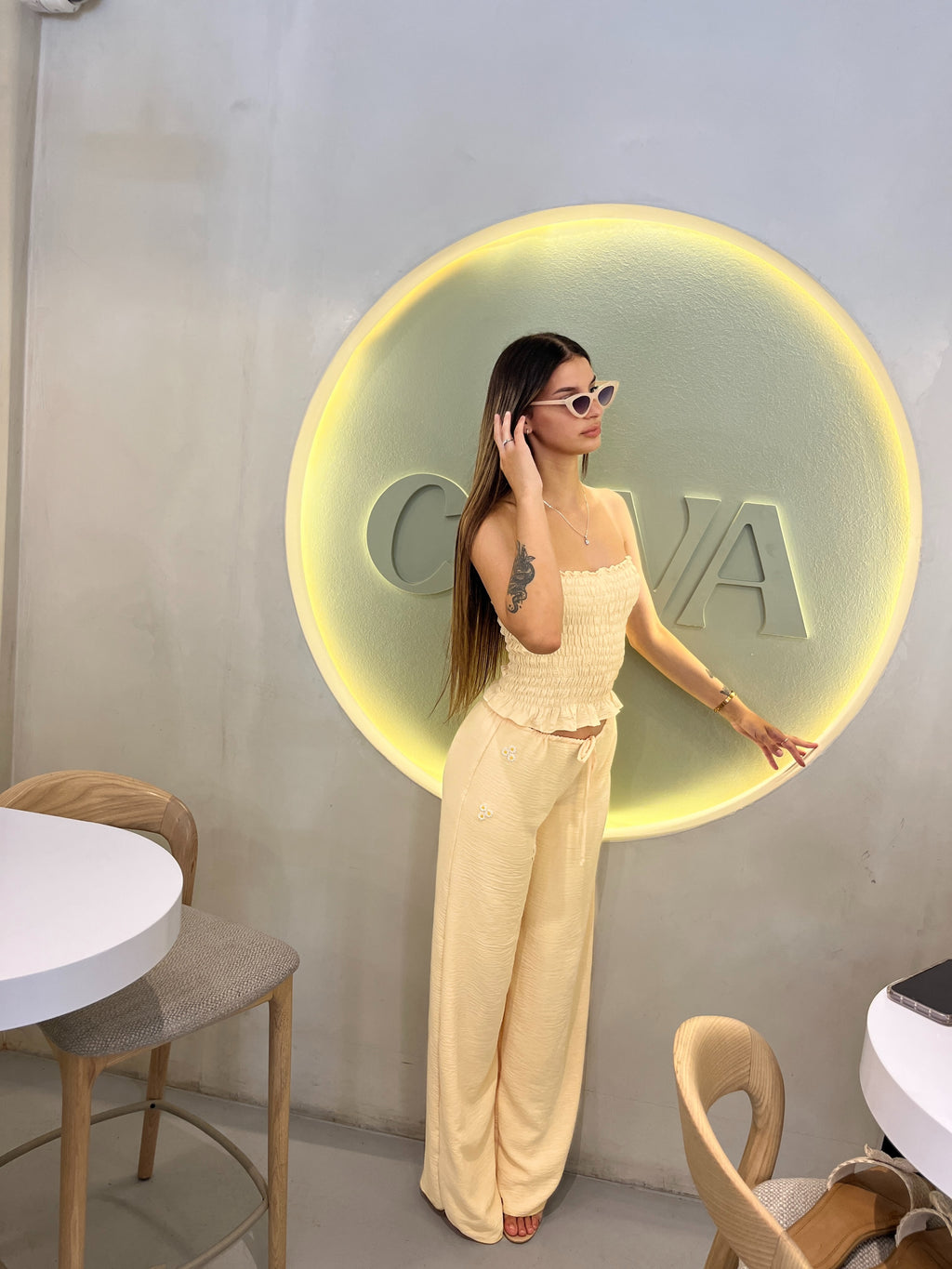 Butter yellow set