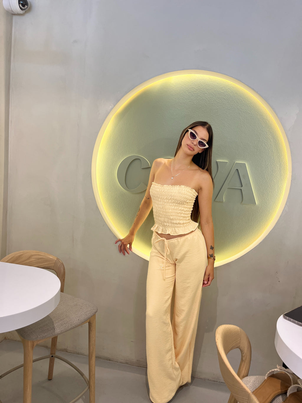Butter yellow set
